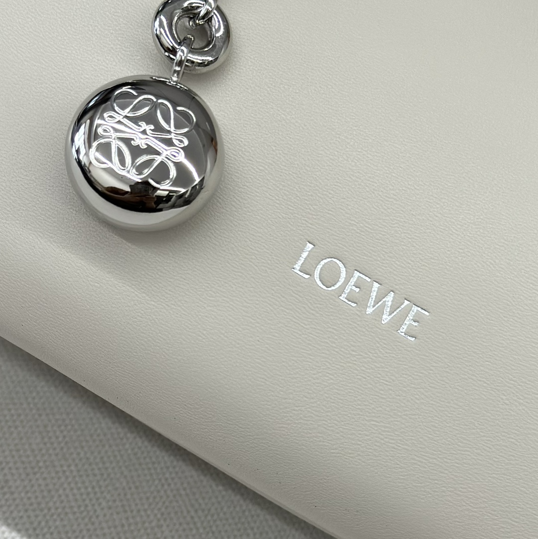 Loewe Squeeze Bag-29*24*10.5CM