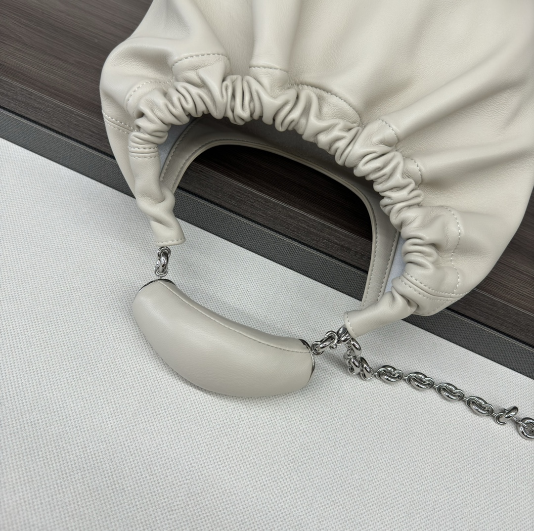 Loewe Squeeze Bag-29*24*10.5CM