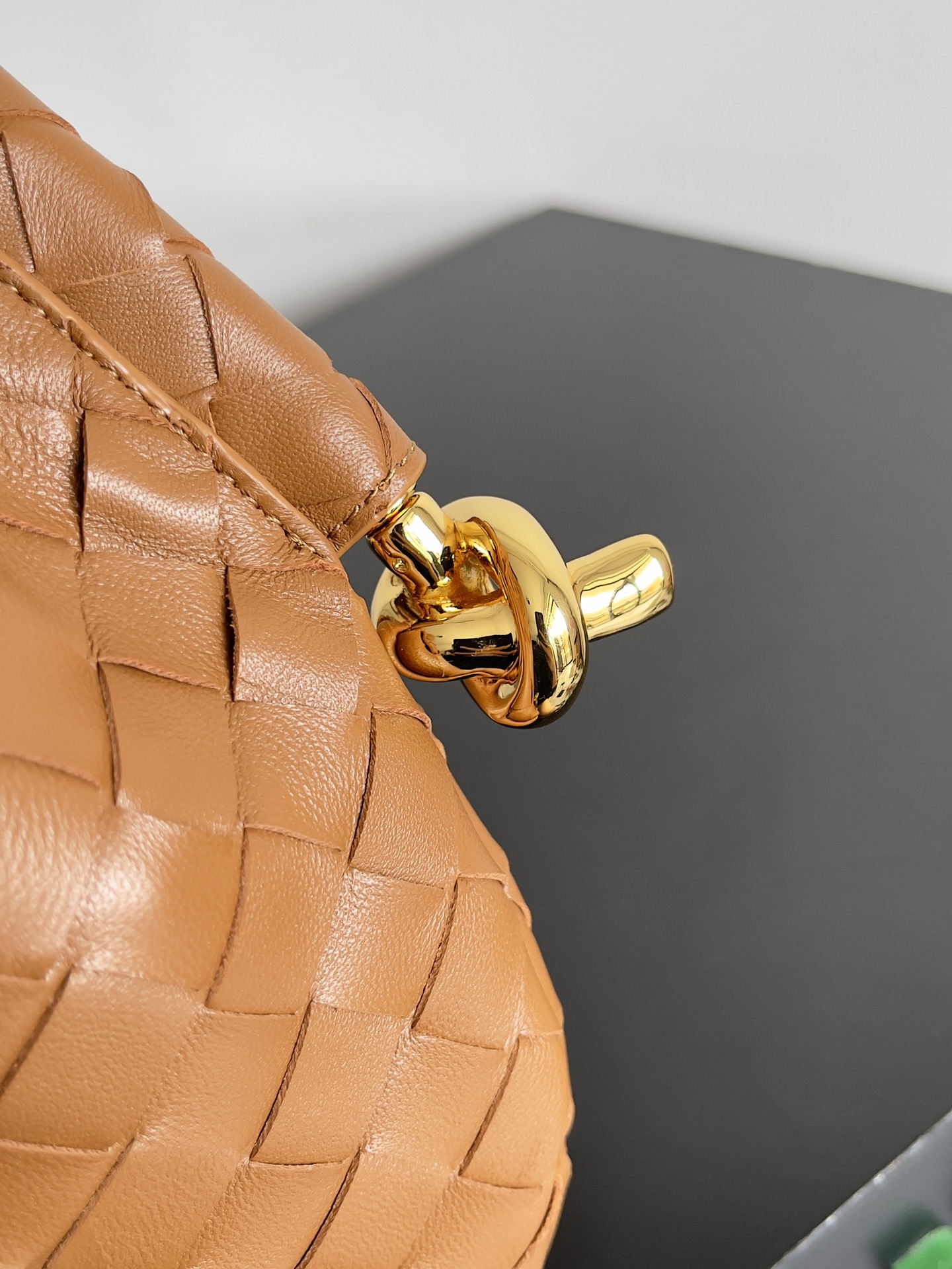 Bo*te*ga ve*ne*ta solstice shoulder ba bag-29*3*52cm