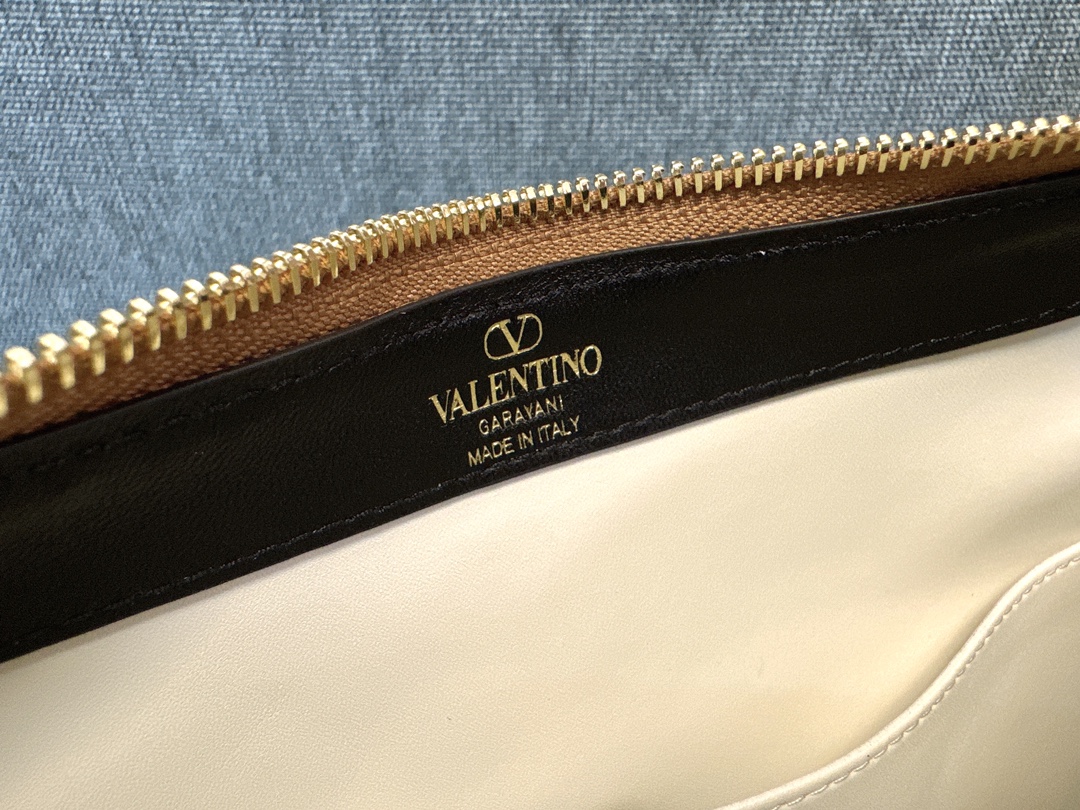 Valentino Hobo Bag-24x30x3CM