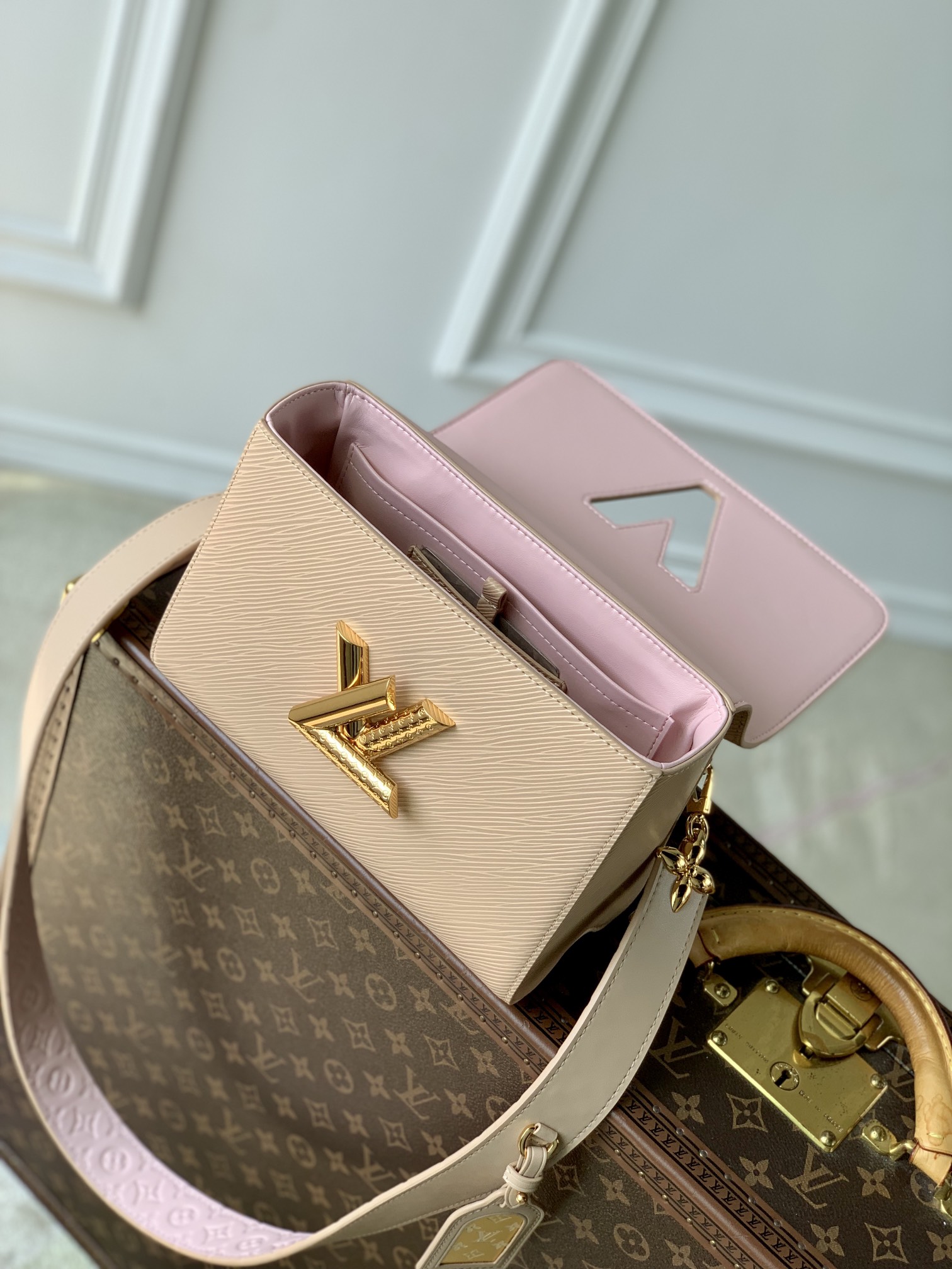 l**is V*t*n twist mm bloom bag-m25360-23*17*9.5cm