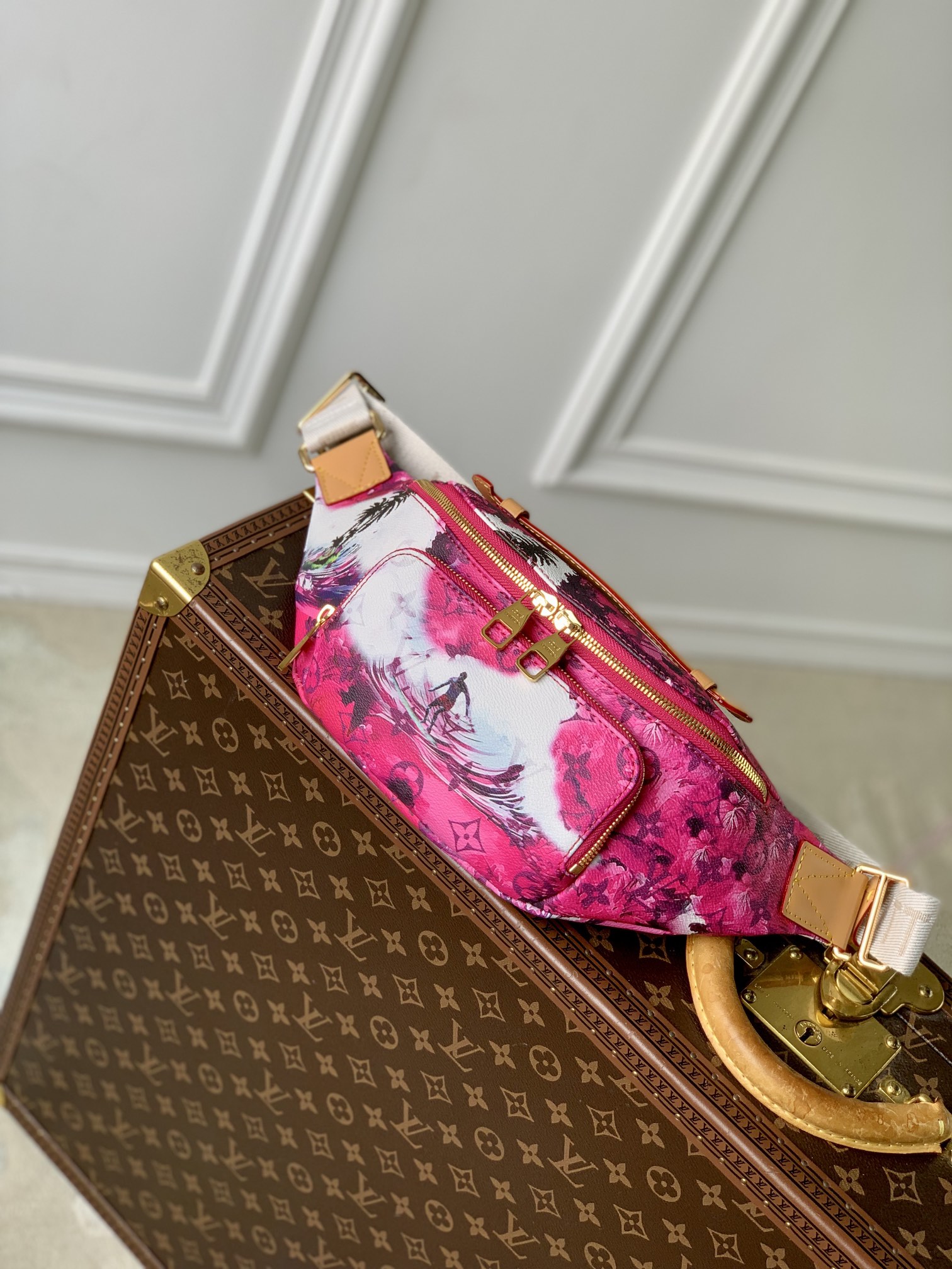 l**is V*t*n rush bum bag-m11563-30*15*8cm