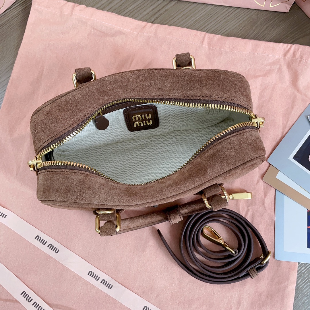 MiuMiu Top Handbags-22X10.5X7.5CM