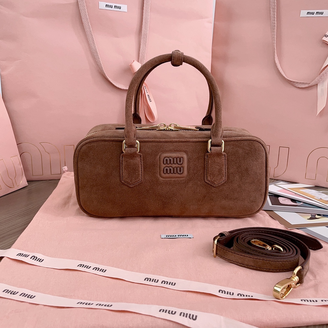 MiuMiu Top Handbags-27X12X9CM