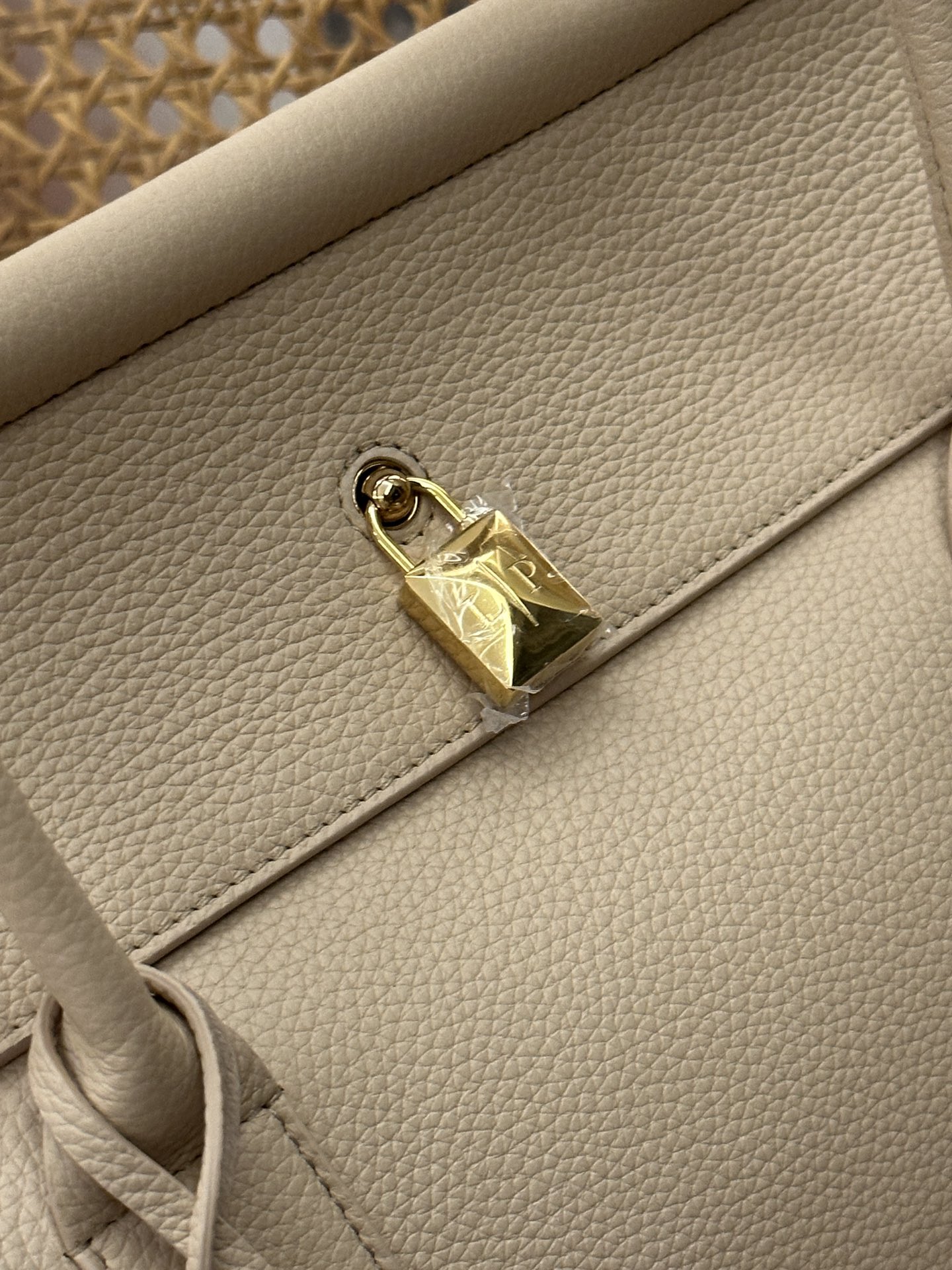 Loro Piana Loom Bag L32-33 x 23 x 18CM