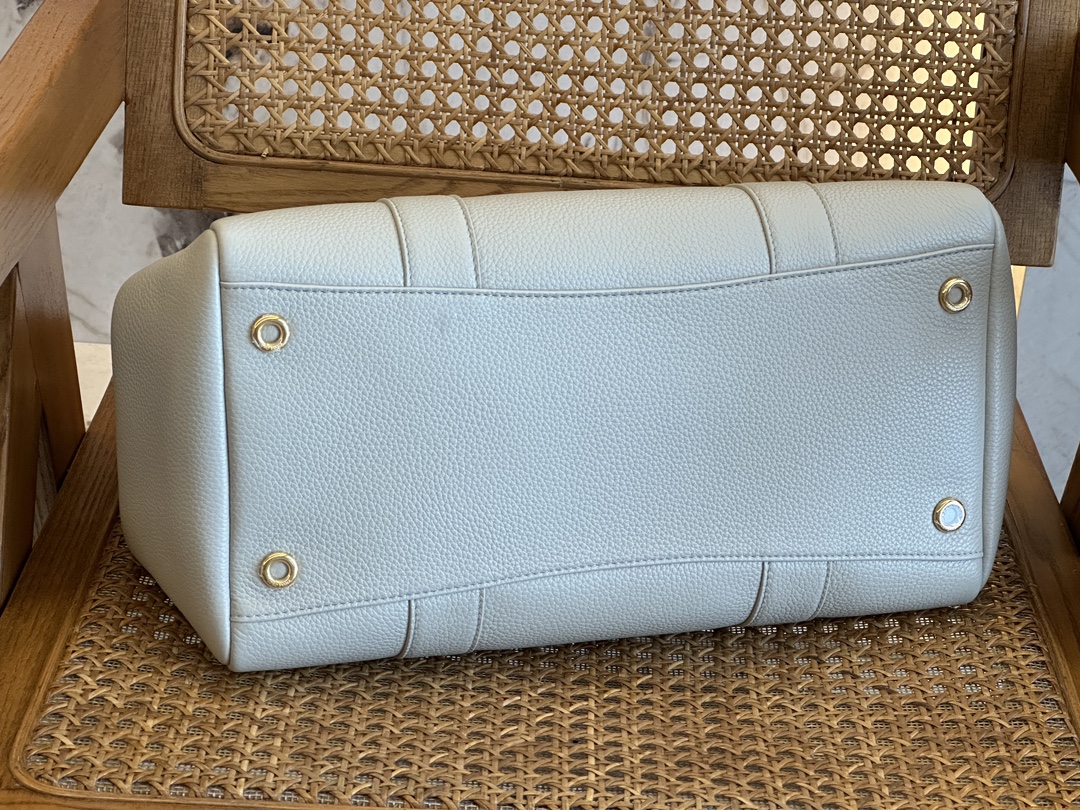 Loro Piana Loom Bag L32-33 x 23 x 18CM