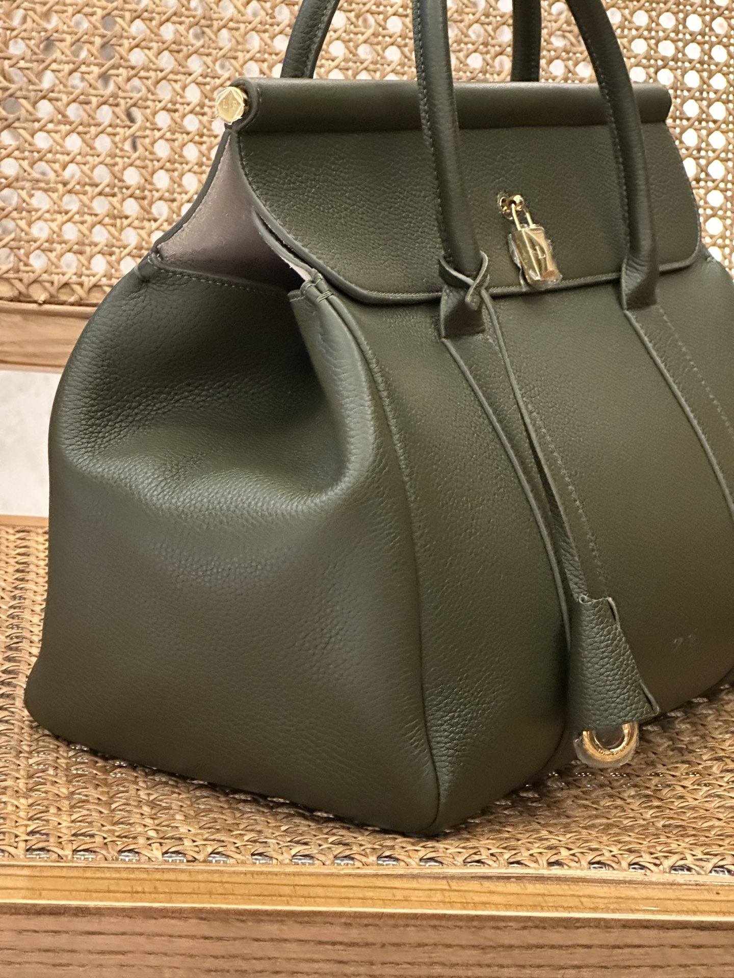 Loro Piana Loom Bag L32-33 x 23 x 18CM