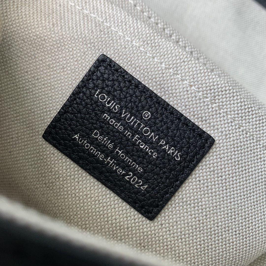 l**is V*t*n soul trunk handbag-19 x 15 x 7cm