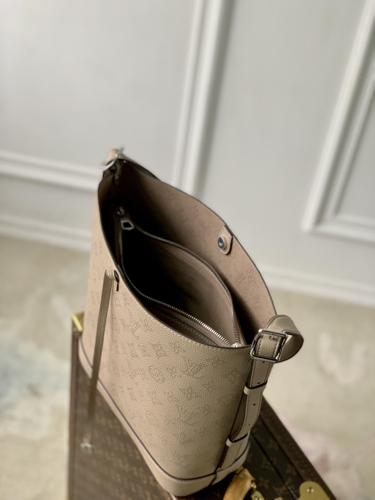 l**is V*t*n flore bag-m1214027 x 10 x 28cm