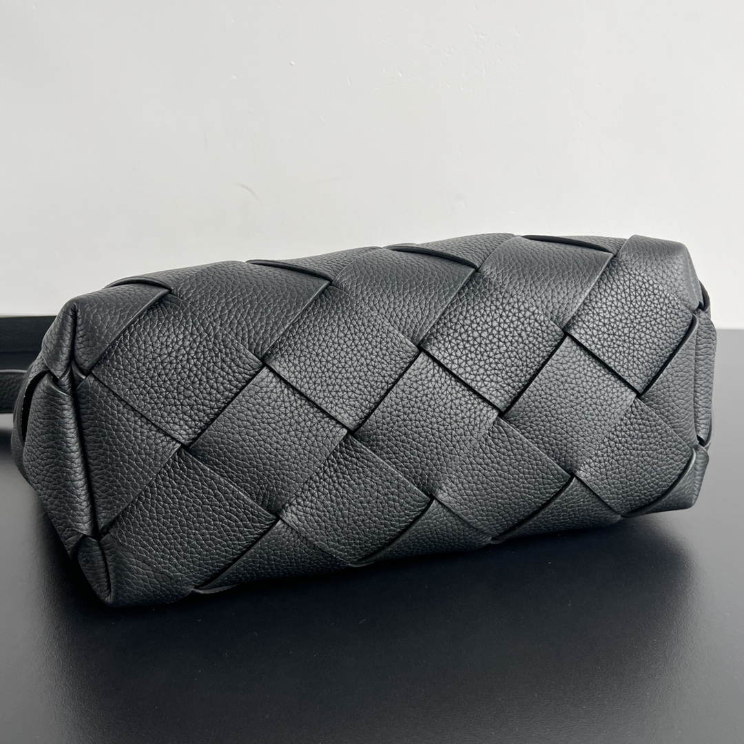 Bo*te*ga ve*ne*ta diago hobo-39*24*16cm