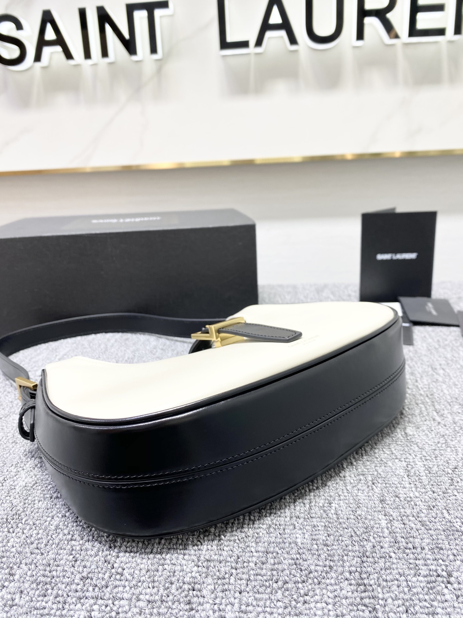 YSL Hoho Bag-24.5x18x17CM