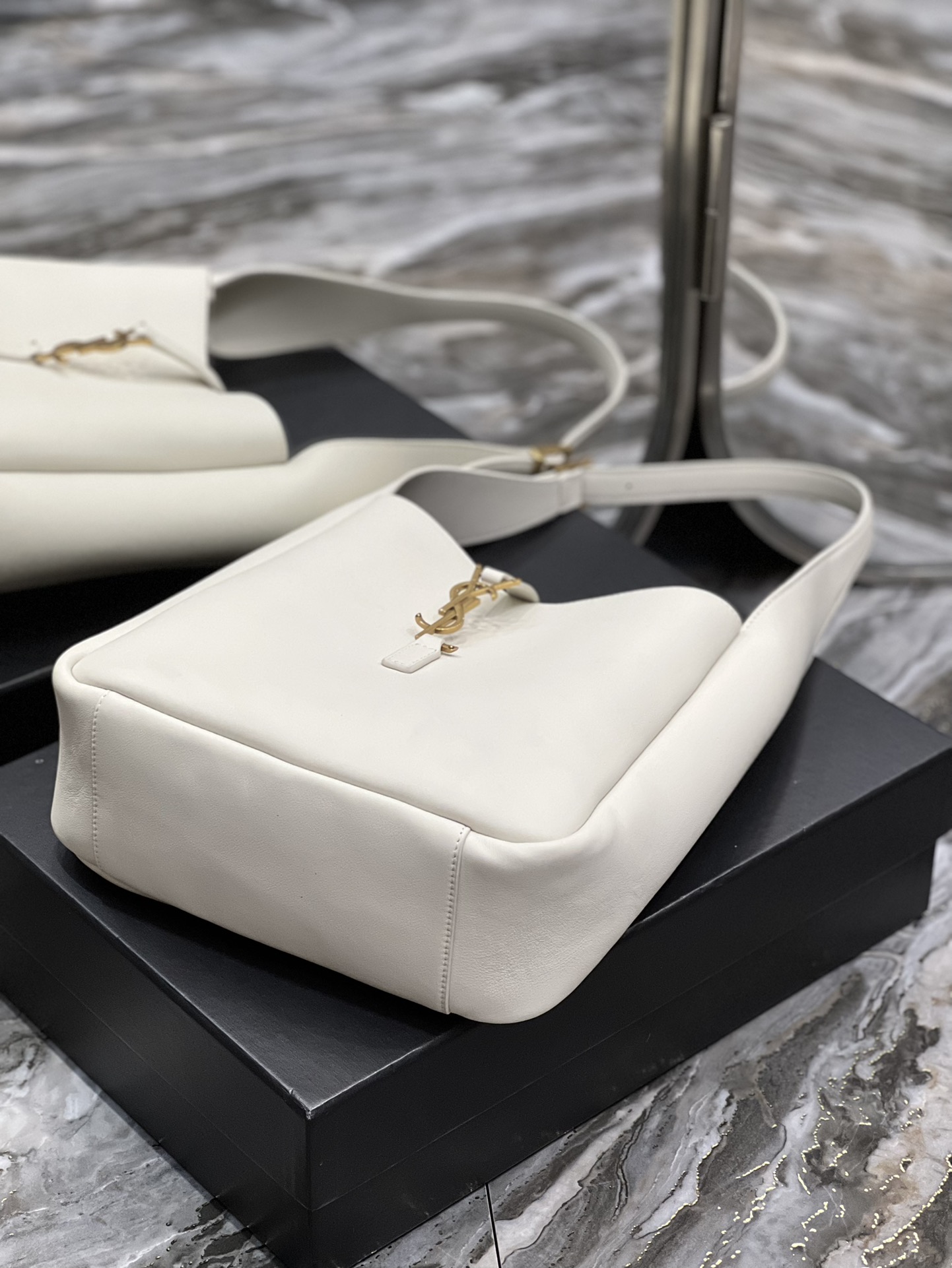 YSL Le5A7 Vintage Bag-25X14X10CM