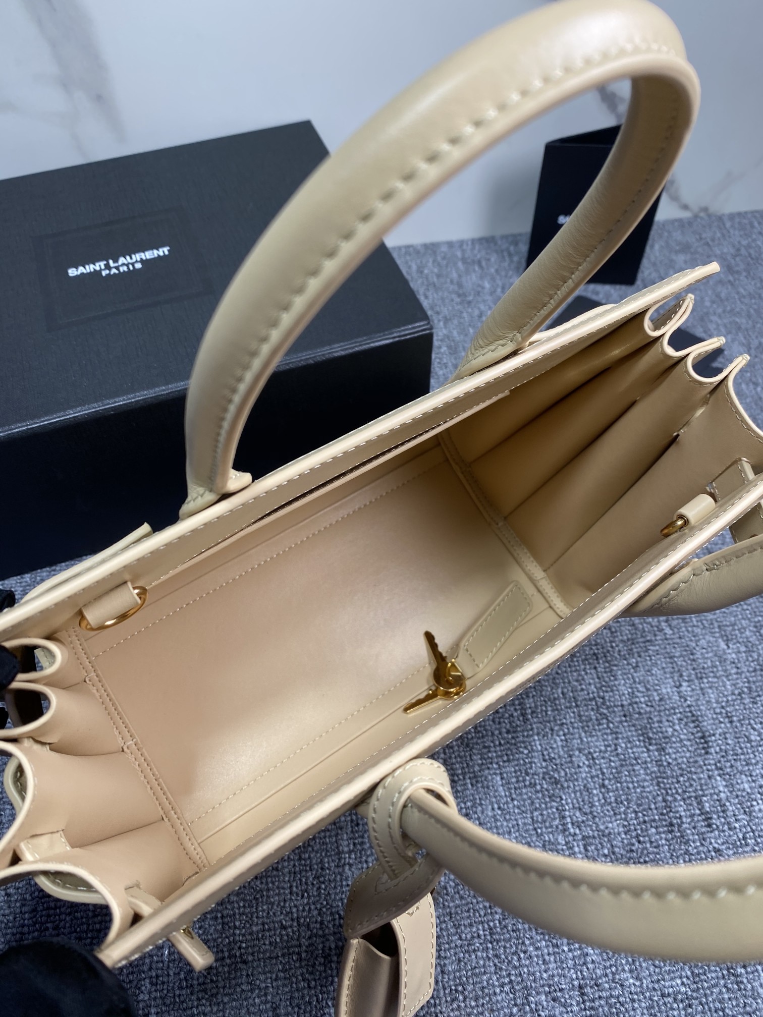 YSL Sac De Jour-26*20.5*12.5CM